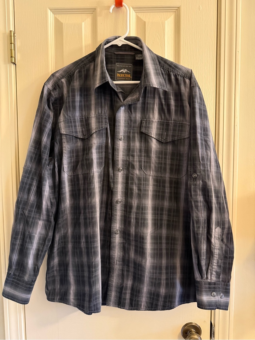 Pacific Trail Black/Gray Plaid Button-Up Shirt Men’s Size Large